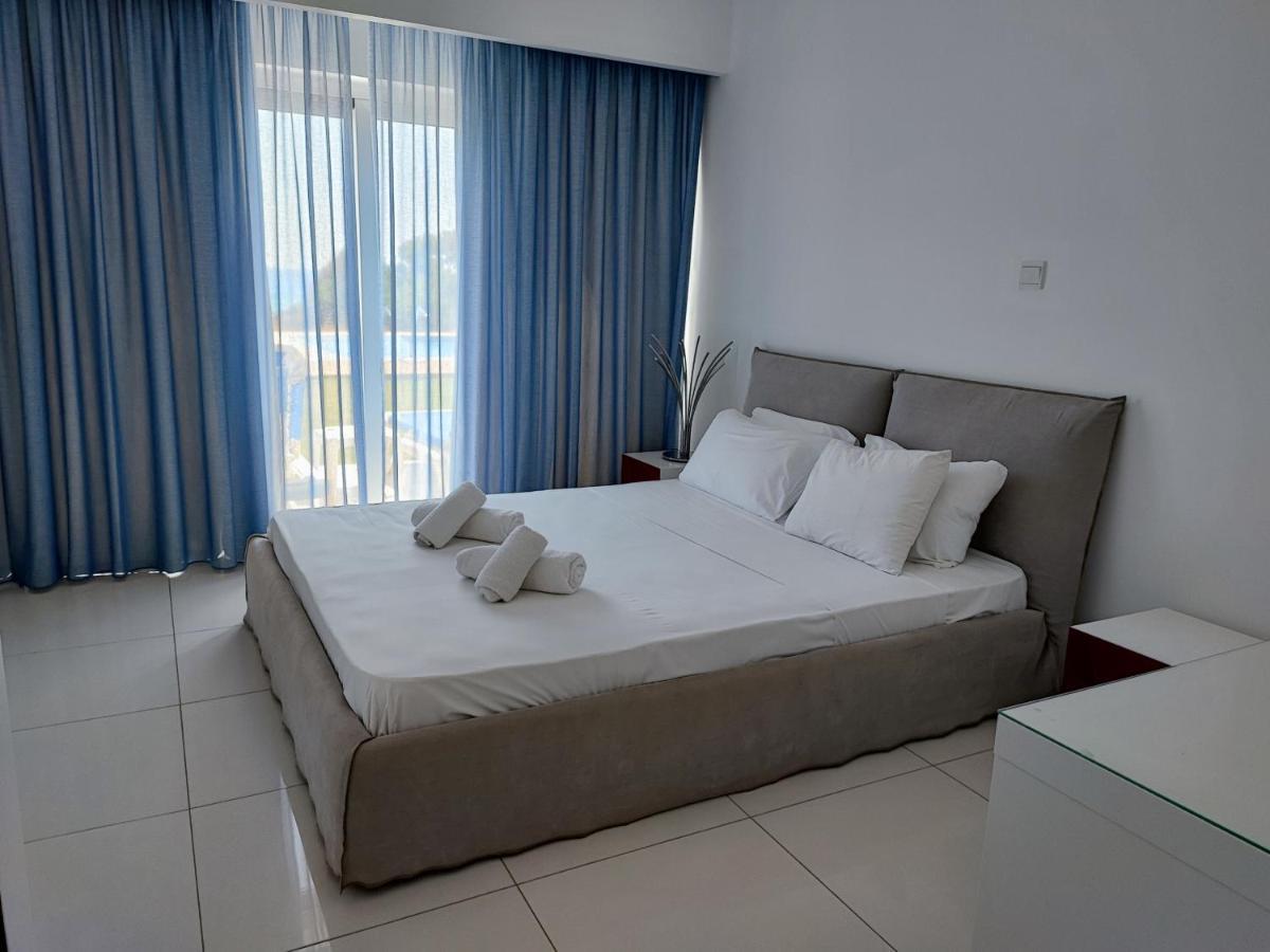 Ocean Suites Luxury Apartments Protaras Exterior photo